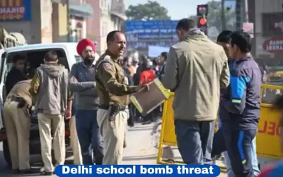 Delhi schools get bomb threat students sent home