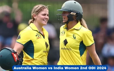 Voll, Perry Centuries Lift Australia to 371