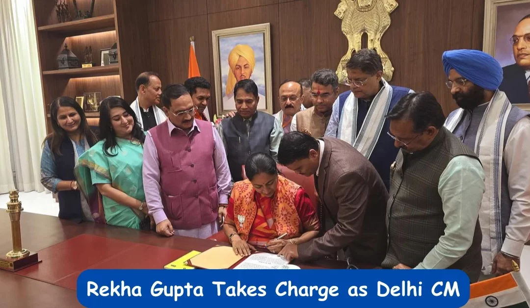 Rekha-Gupta-Assumes-Charge,-Holds-Cabinet-Meeting